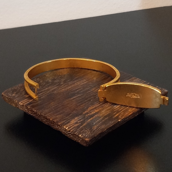 Vtg unicorn cuff bracelet - Picture 10 of 13